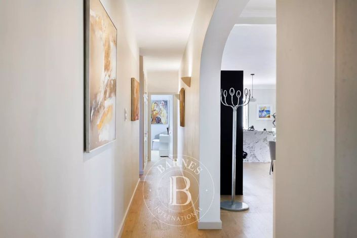 Image No.16-4 Bed House for sale