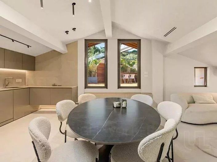 Image No.2-3 Bed Property for sale