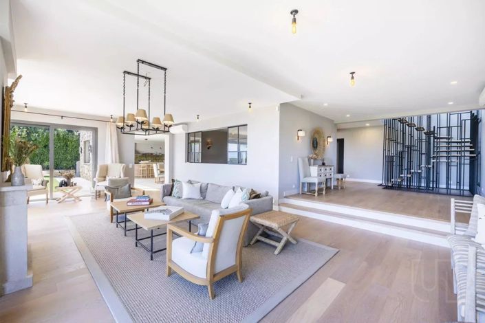 Image No.8-4 Bed House for sale