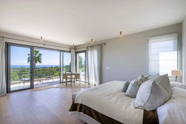 Image No.9-4 Bed House for sale