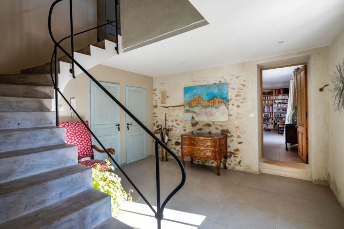 Image No.10-5 Bed House for sale