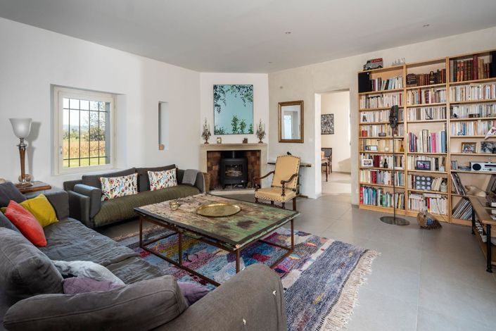 Image No.13-5 Bed House for sale