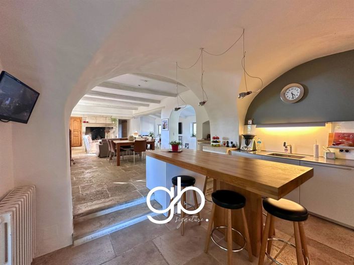 Image No.10-4 Bed House for sale