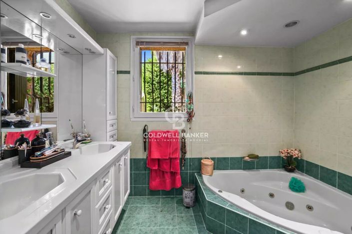 Image No.9-Maison de 4 chambres à vendre à Mougins