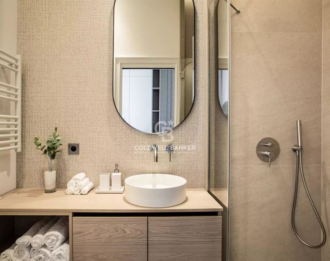 Image No.8-4 Bed Property for sale