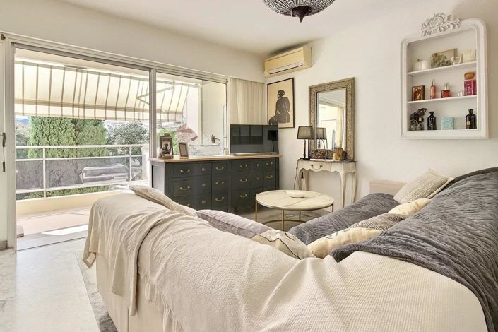 Image No.2-Apartment for sale