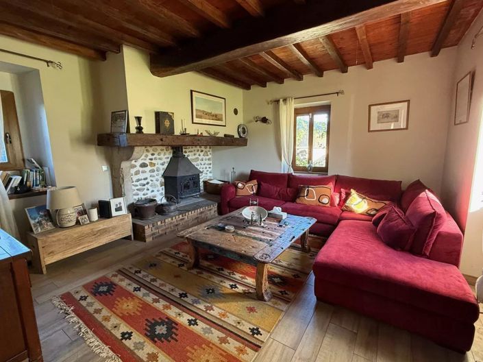 Image No.2-4 Bed House for sale