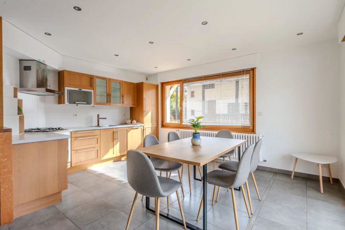 Image No.6-3 Bed Property for sale