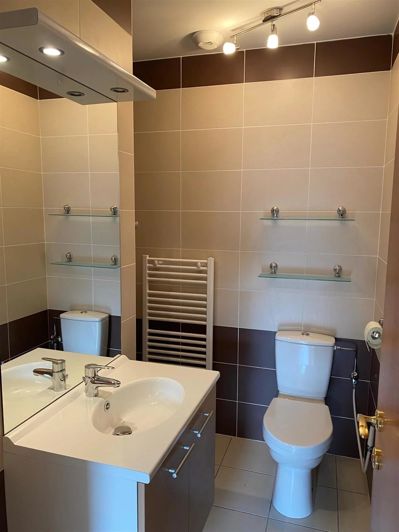 Image No.10-3 Bed House for sale