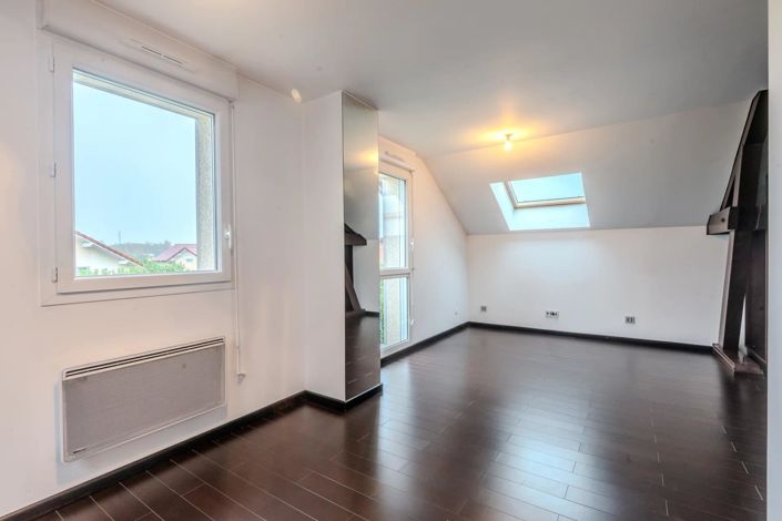 Image No.16-3 Bed House for sale