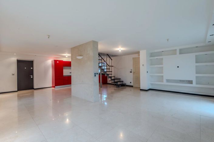 Image No.5-3 Bed House for sale