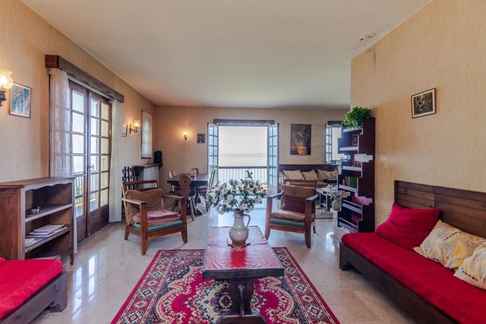 Image No.6-5 Bed House for sale