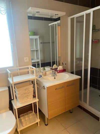 Image No.20-7 Bed House for sale