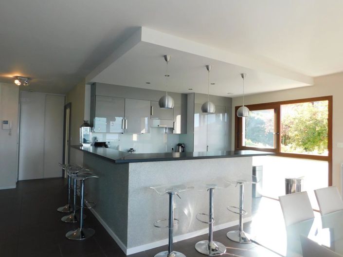 Image No.13-3 Bed Property for sale