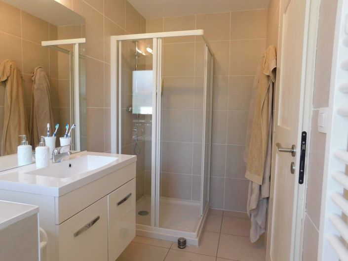 Image No.16-3 Bed Property for sale