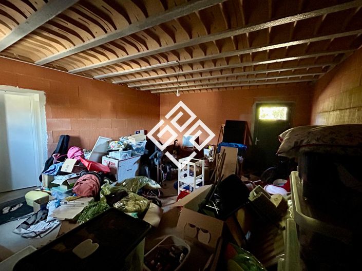 Image No.22-3 Bed House for sale