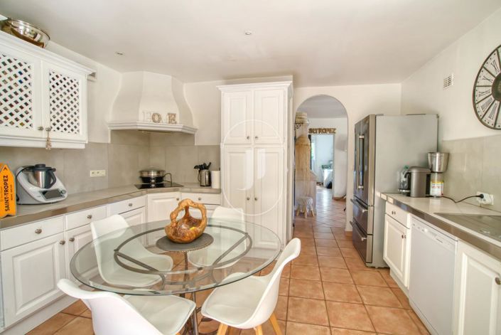 Image No.5-Maison de 5 chambres à vendre à Sainte-Maxime