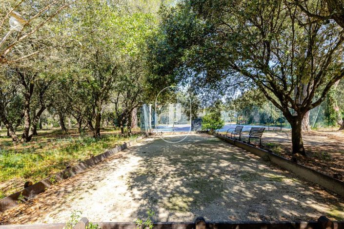 Image No.13-12 Bed Property for sale