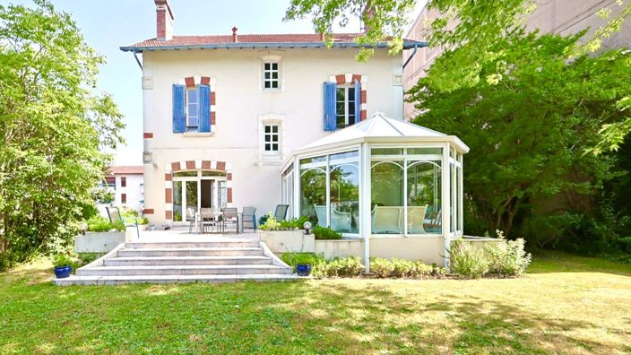 Image No.16-5 Bed House for sale