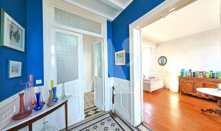 Image No.4-5 Bed House for sale