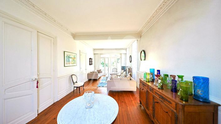 Image No.5-5 Bed House for sale