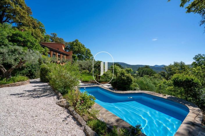 Image No.12-4 Bed House for sale