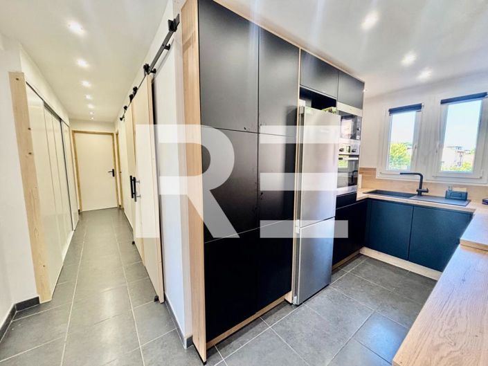 Image No.3-3 Bed Apartment for sale