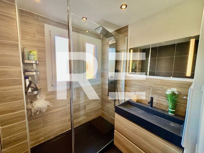 Image No.7-3 Bed Apartment for sale