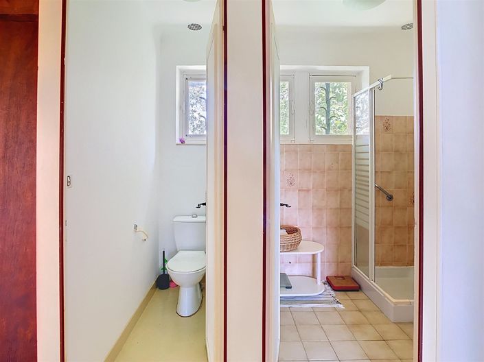 Image No.8-2 Bed House for sale