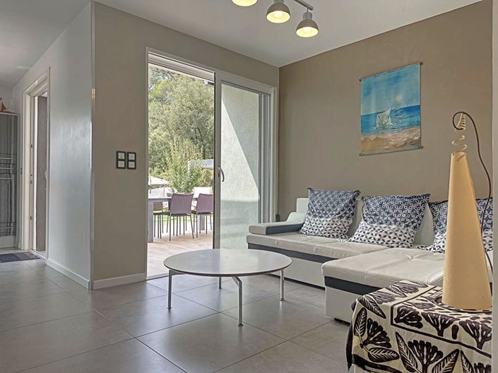 Image No.9-5 Bed House for sale