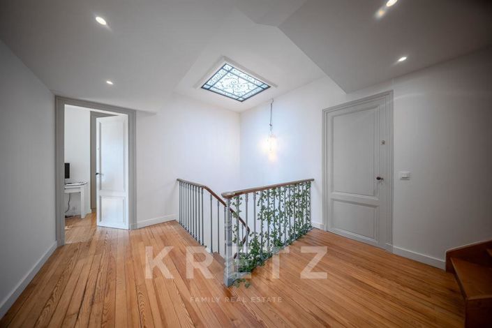 Image No.16-7 Bed House for sale