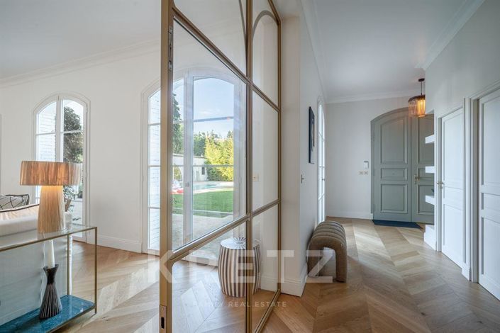 Image No.11-6 Bed House for sale