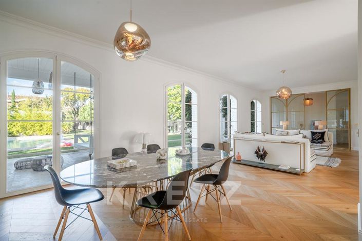 Image No.5-6 Bed House for sale