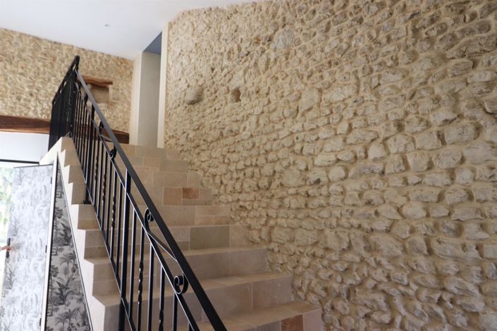 Image No.5-6 Bed House for sale