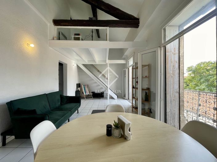 Image No.1-7 Bed House for sale