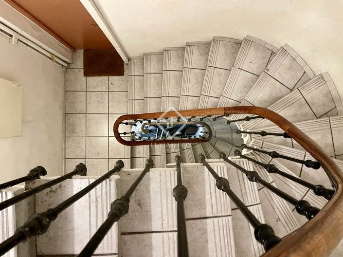 Image No.9-7 Bed House for sale