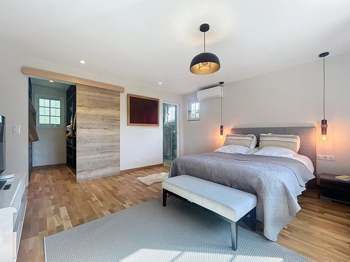 Image No.9-3 Bed House for sale