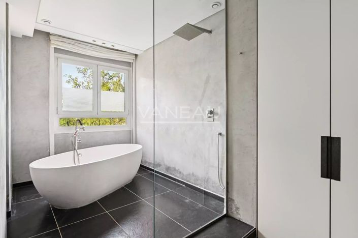 Image No.5-3 Bed Apartment for sale