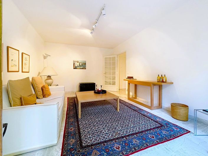 Image No.8-Apartment for sale