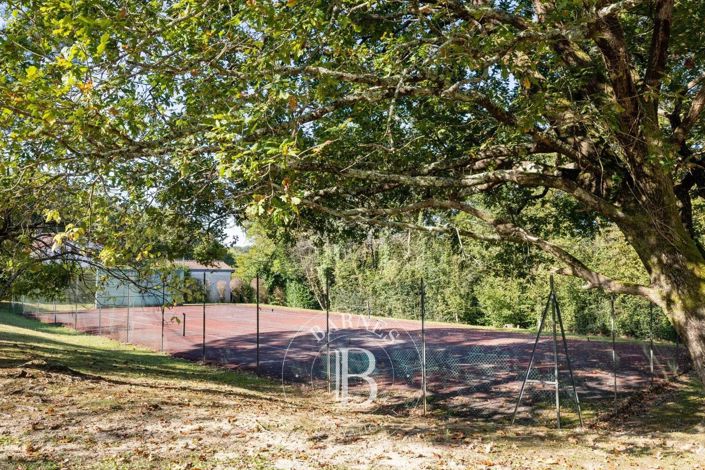 Image No.16-5 Bed House for sale