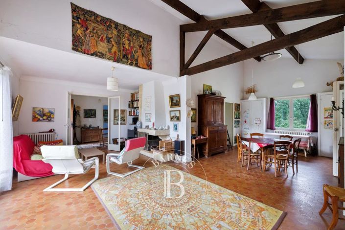 Image No.5-5 Bed House for sale