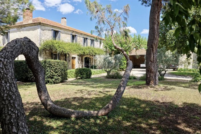 Image No.1-10 Bed House for sale
