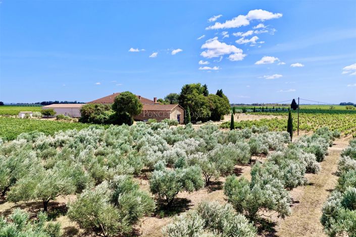 Image No.7-10 Bed House for sale