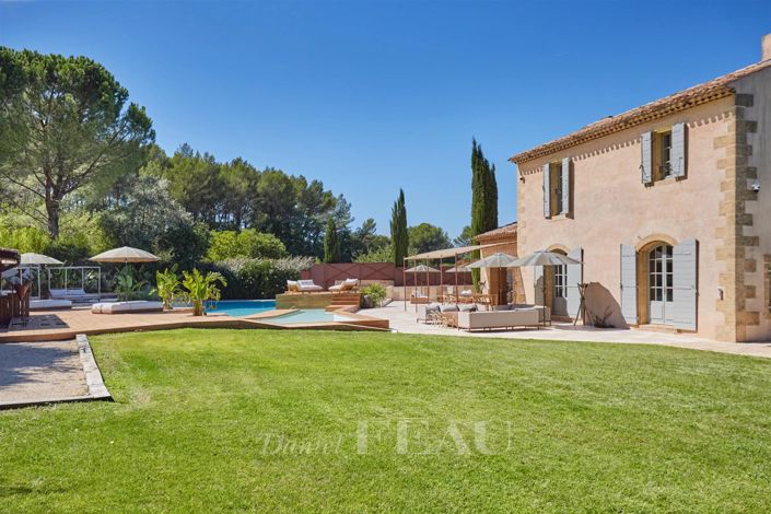 Image No.7-8 Bed House for sale