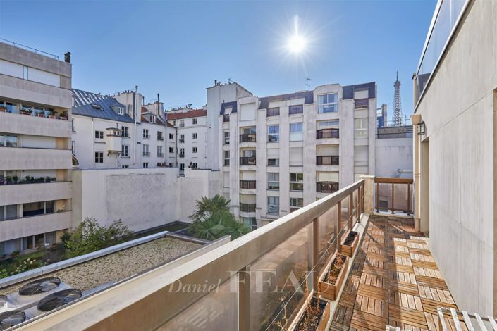 Image No.10-3 Bed Apartment for sale