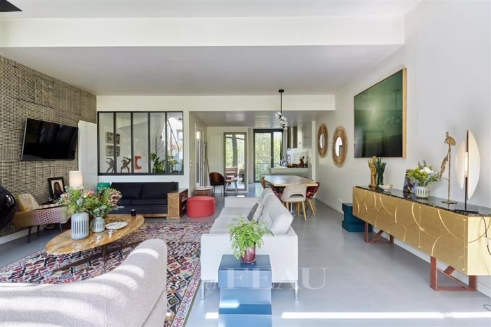 Image No.17-5 Bed House for sale