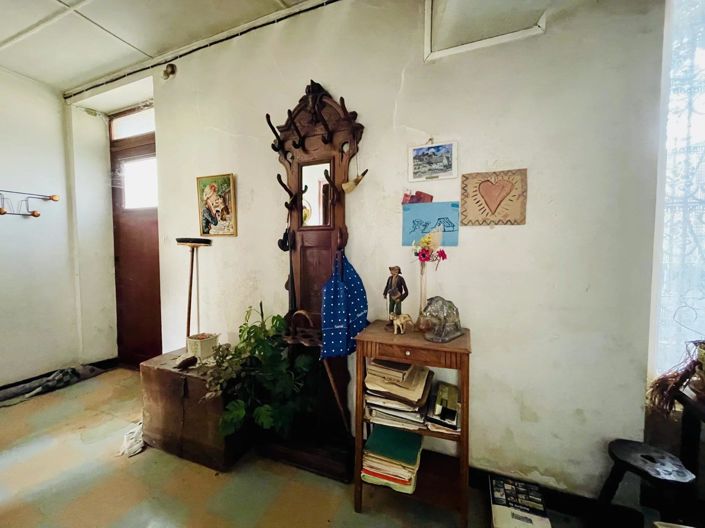 Image No.8-4 Bed House for sale