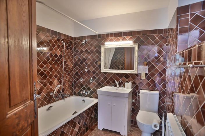 Image No.11-5 Bed House for sale