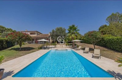 Maison de 4 chambres à vendre à Mougins