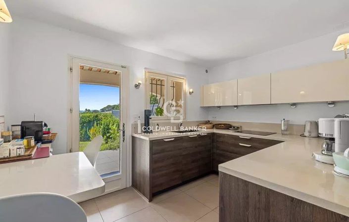 Image No.4-4 Bed House for sale